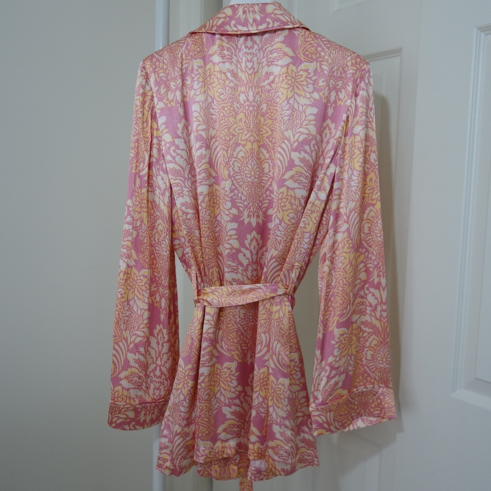 Alexis Pink and Gold Satin Robe - Picture 7 of 10